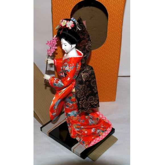 Vintage Japanese Geisha Nishi 12 inch Doll - New In Box - Picture 7 of 8
